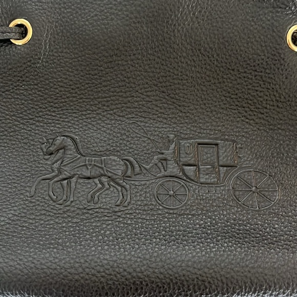 NWOT Coach Andy Crossbody With Horse & Carriage - Picture 2 of 5